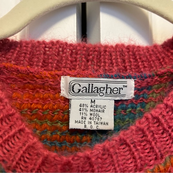 Colorful Vintage Sweater - Picture 3 of 4